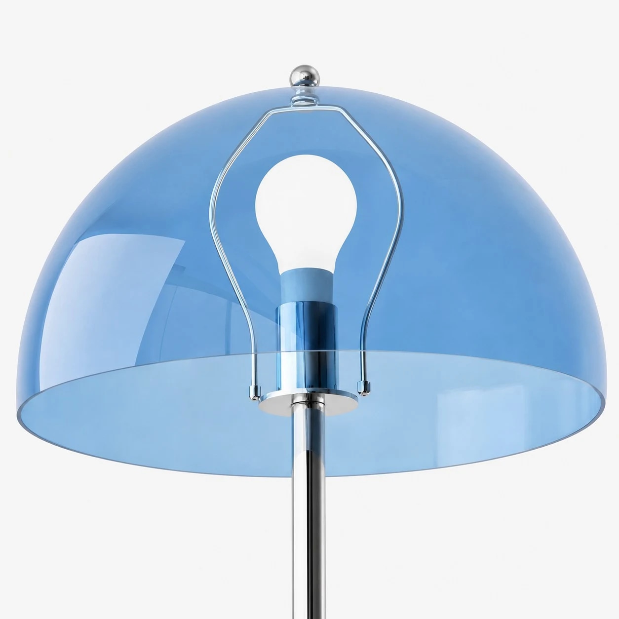 Detalle en primer plano de la lámpara de pie con cúpula de la Bauhaus.