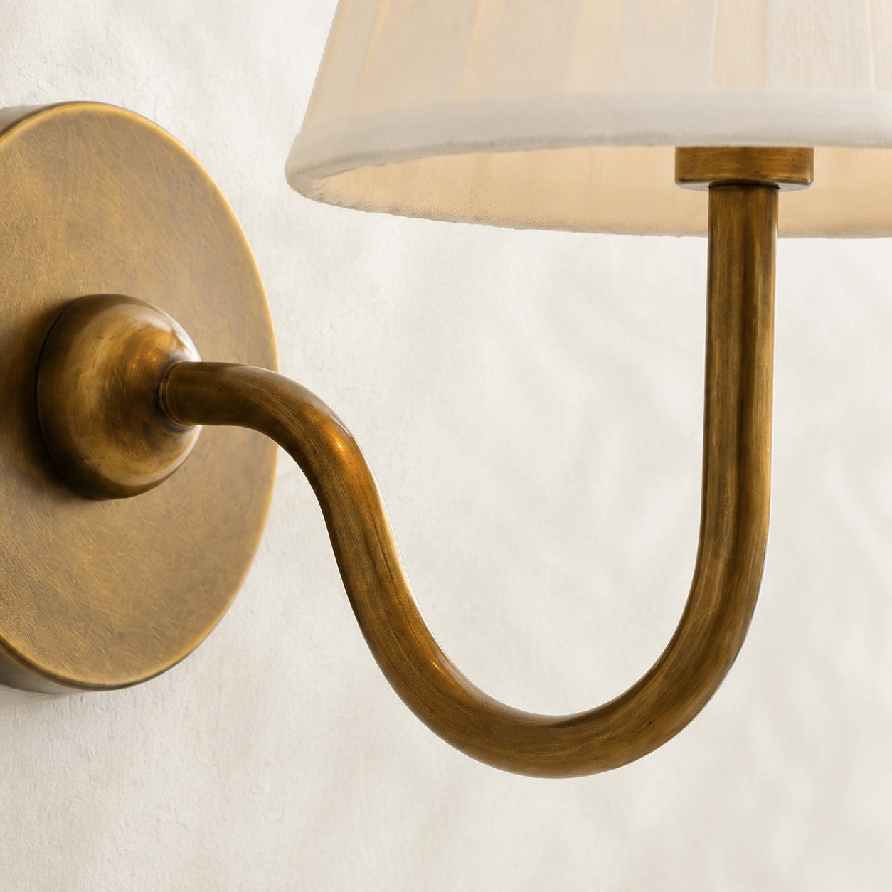 Graceful Brass Curve